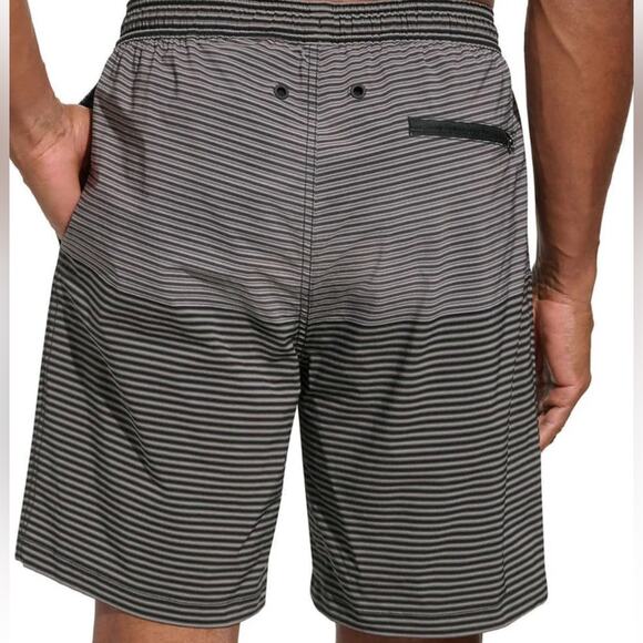 Kirkland Signature Men's Swim Shorts Size Large NWT - Picture 6 of 8